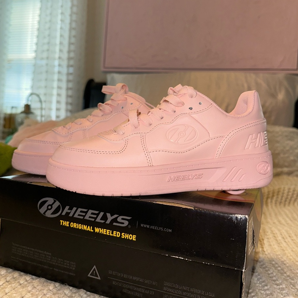 HEELYS- Blush Pink